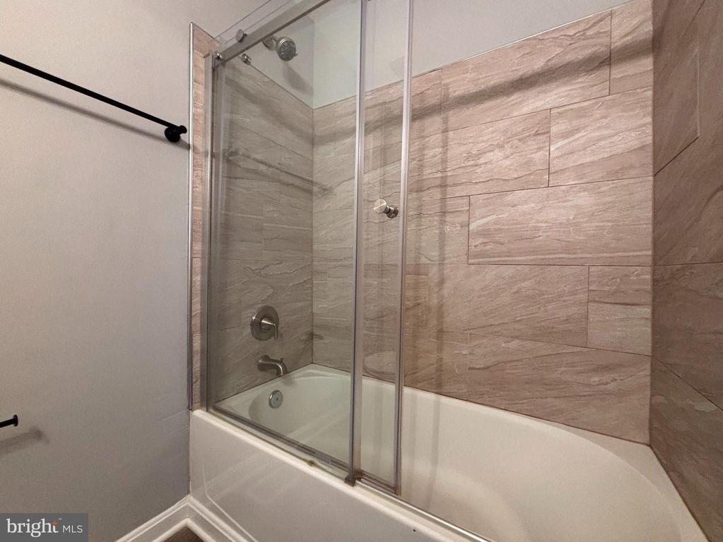 4703 SNOWFLOWER BLVD, Oxon Hill, MD 20745