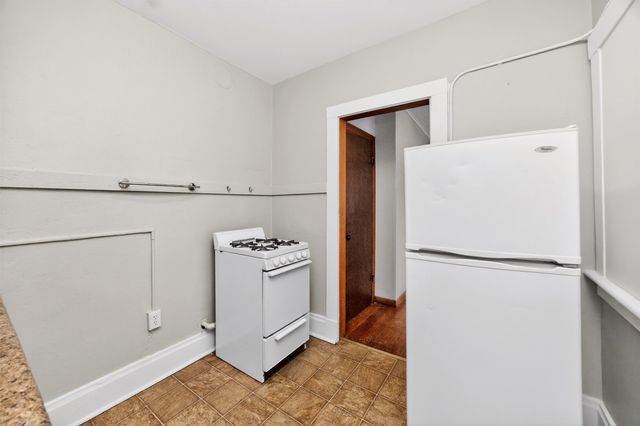 686 19th Street, Des Moines, IA 50314