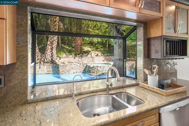 1490 Whitecliff Way, Walnut Creek, CA 94596