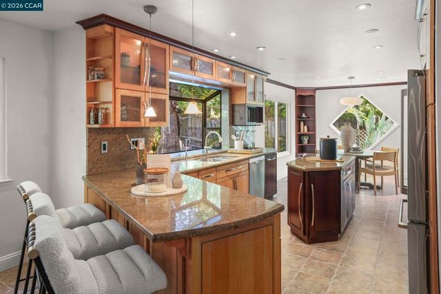 1490 Whitecliff Way, Walnut Creek, CA 94596