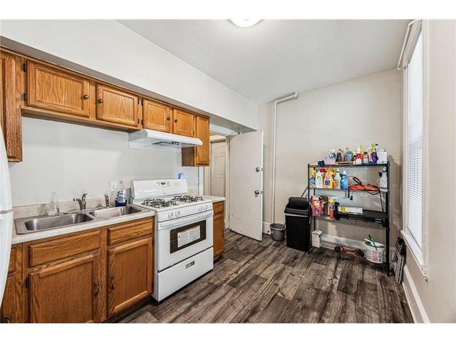 2827 Lyndale Avenue N, Minneapolis, MN 55411