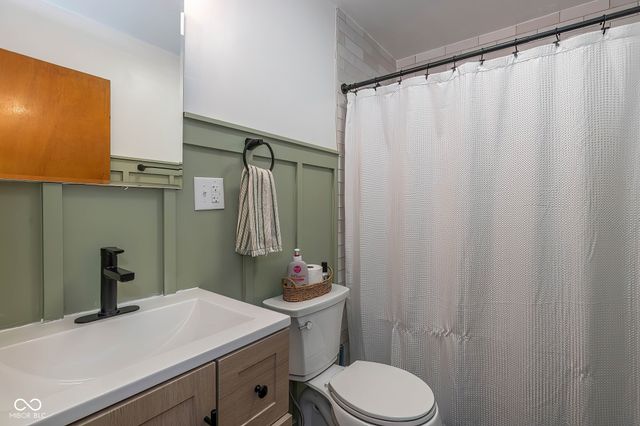 6420 N Keystone Avenue, Indianapolis, IN 46220