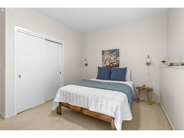 5733 Sw SALMON St, Portland, OR 97221