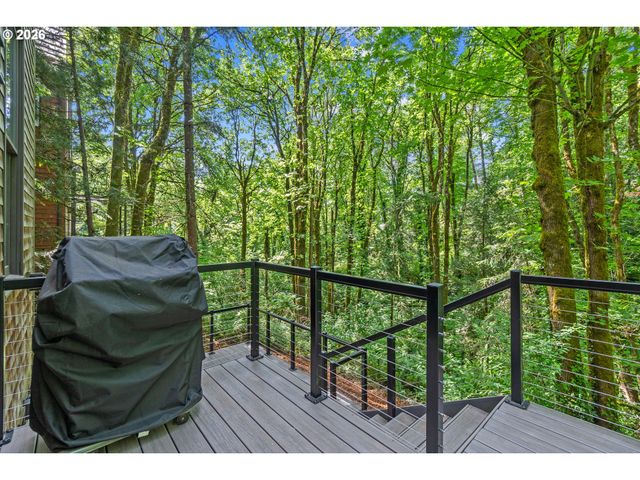 5733 Sw SALMON St, Portland, OR 97221