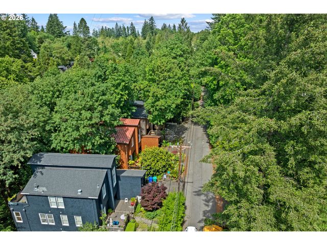 5733 Sw SALMON St, Portland, OR 97221