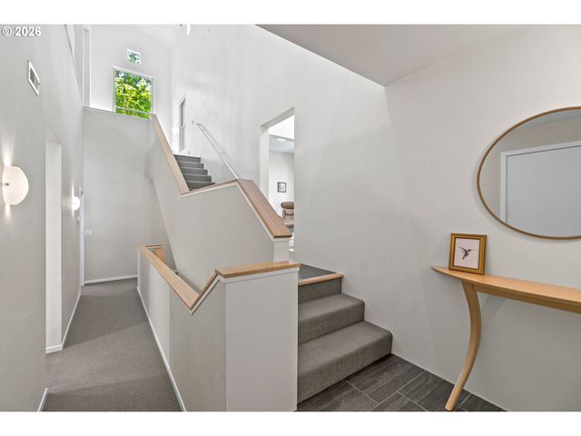 5733 Sw SALMON St, Portland, OR 97221