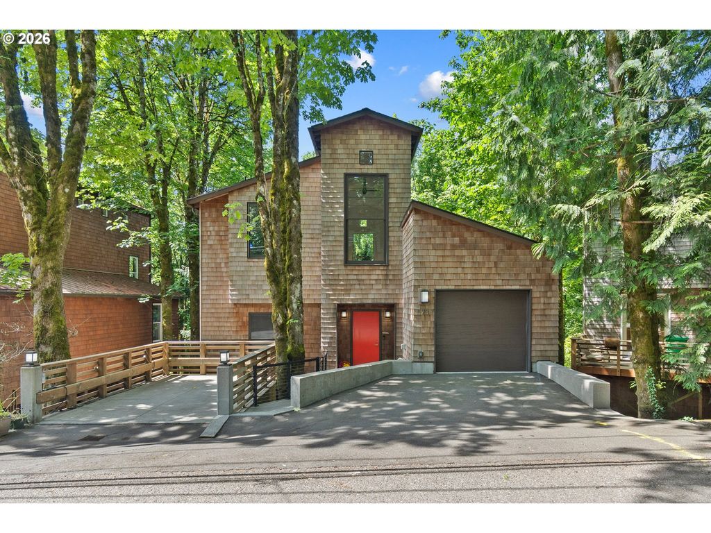 5733 Sw SALMON St, Portland, OR 97221