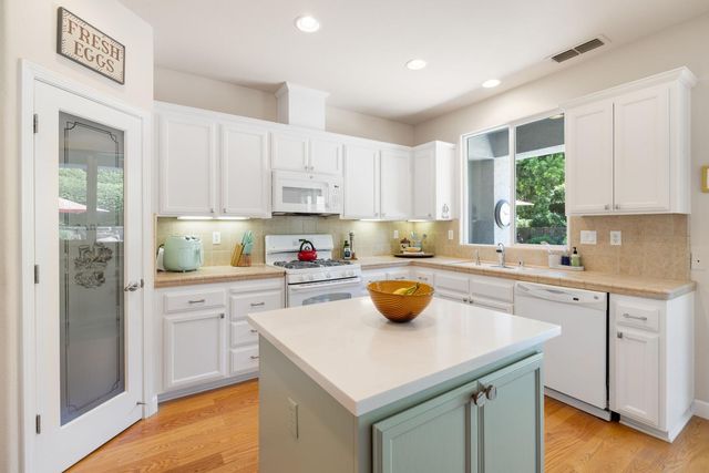 5032 Covered Bridge Way, El Dorado Hills, CA 95762