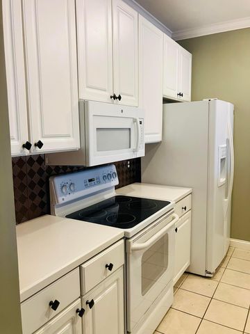 2245 Riverside Drive, 403, Columbus, OH 43221