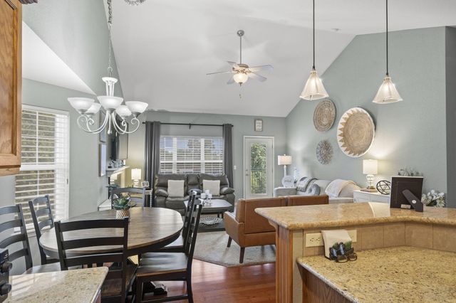 104 Residence Lane, Branson, MO 65616