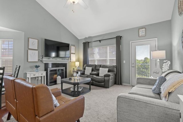 104 Residence Lane, Branson, MO 65616