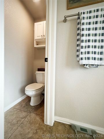 831 W 148th Street S, Glenpool, OK 74033
