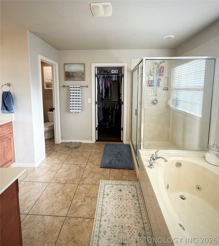 831 W 148th Street S, Glenpool, OK 74033