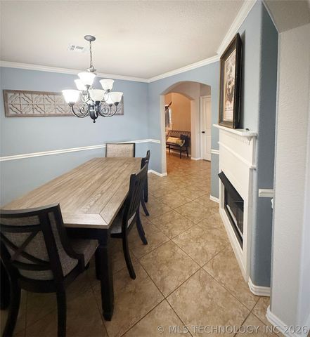 831 W 148th Street S, Glenpool, OK 74033