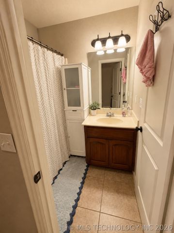831 W 148th Street S, Glenpool, OK 74033