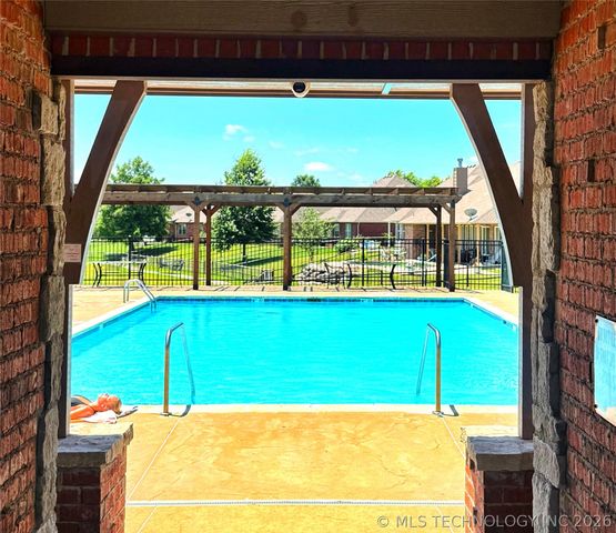 831 W 148th Street S, Glenpool, OK 74033