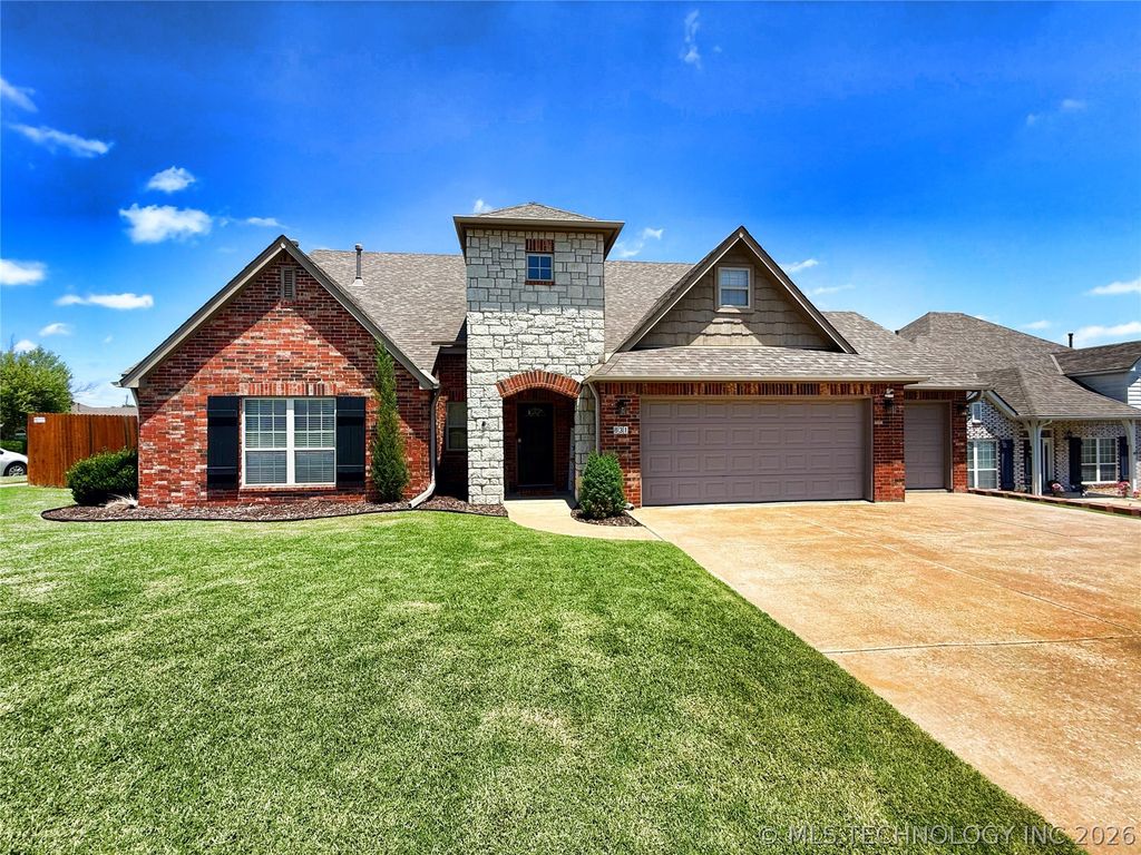 831 W 148th Street S, Glenpool, OK 74033