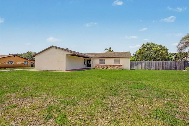 1475 NW 19 ST, Homestead, FL 33030