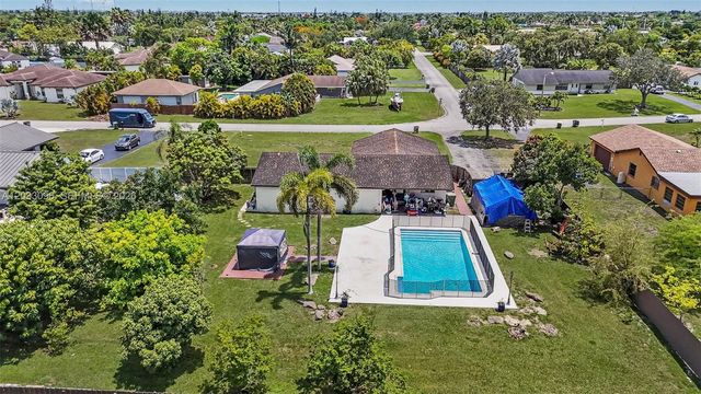 1475 NW 19 ST, Homestead, FL 33030