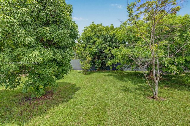 1475 NW 19 ST, Homestead, FL 33030