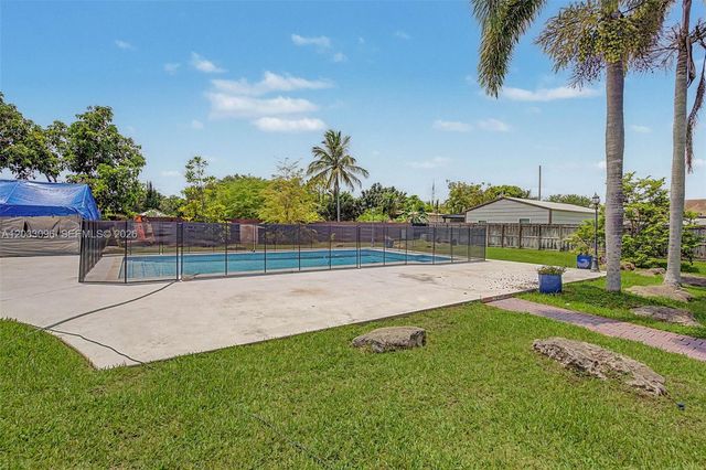 1475 NW 19 ST, Homestead, FL 33030