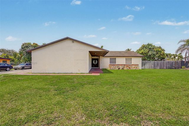 1475 NW 19 ST, Homestead, FL 33030