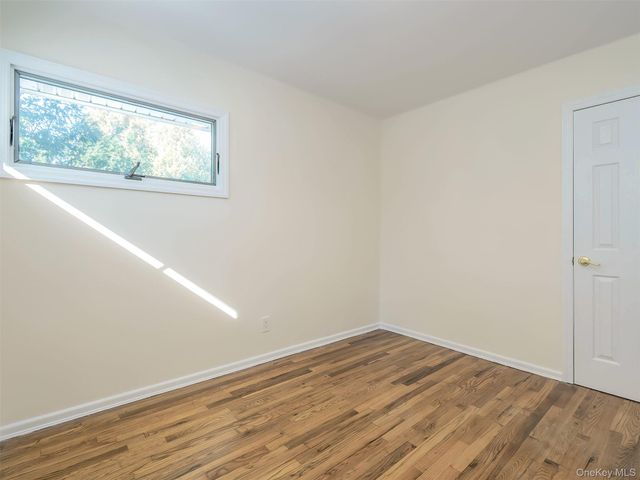 4 Chevy Chase Road, Huntington, NY 11743