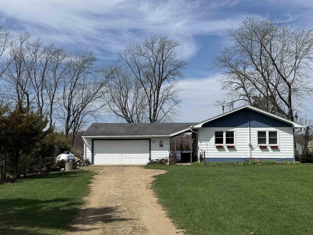 2893 Cty. Rd. Z, Adams, WI 53910