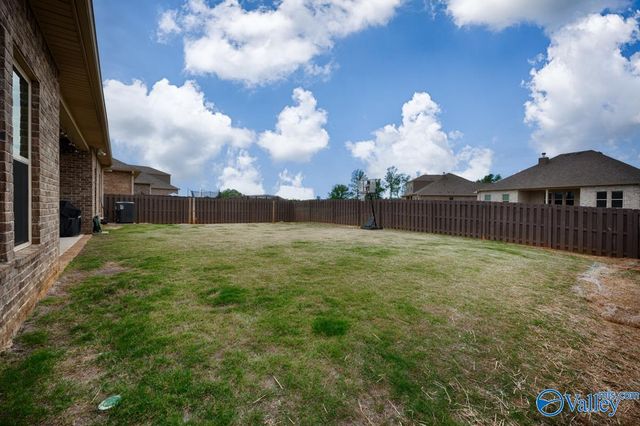 110 Kinslee Leann Court, Meridianville, AL 35759