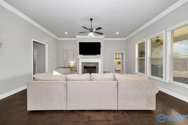 110 Kinslee Leann Court, Meridianville, AL 35759