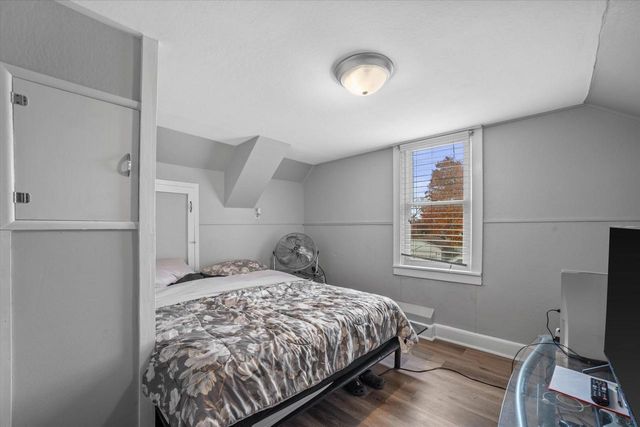 2156 S 68th STREET, West Allis, WI 53219