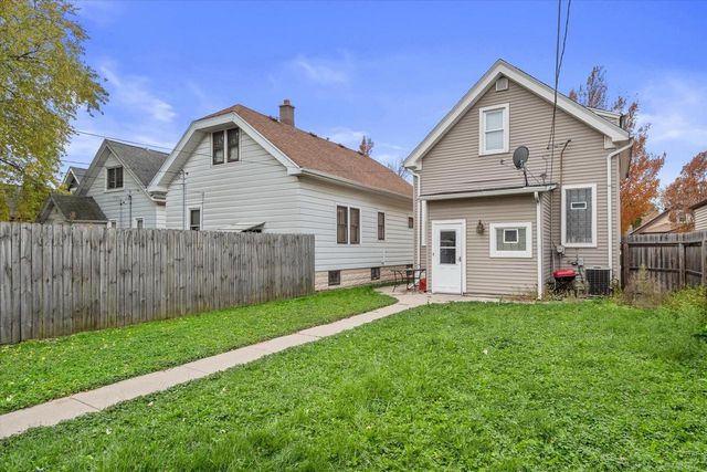 2156 S 68th STREET, West Allis, WI 53219