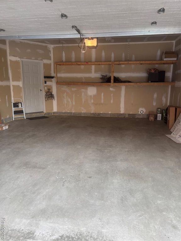 21 Delaware Street, Detroit, MI 48202