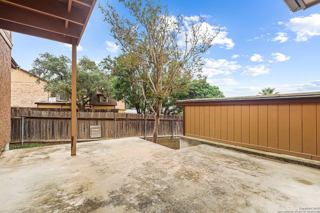 2412 Wild Turkey W, San Antonio, TX 78232