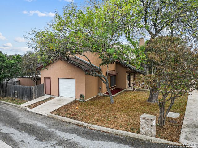 2412 Wild Turkey W, San Antonio, TX 78232