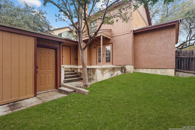 2412 Wild Turkey W, San Antonio, TX 78232