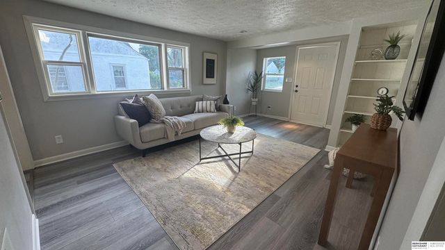 2503 Wayne Street, Bellevue, NE 68005