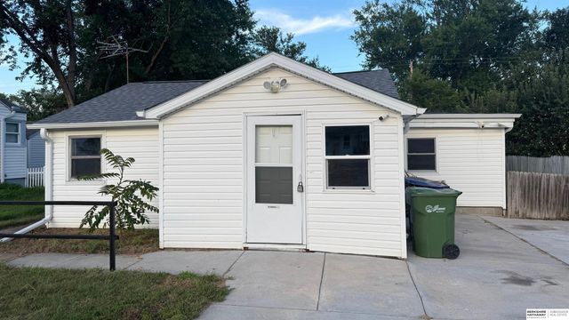 2503 Wayne Street, Bellevue, NE 68005