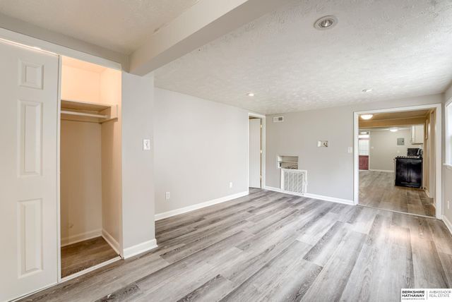 2503 Wayne Street, Bellevue, NE 68005