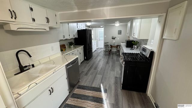 2503 Wayne Street, Bellevue, NE 68005