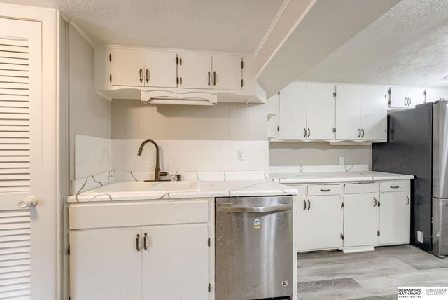 2503 Wayne Street, Bellevue, NE 68005