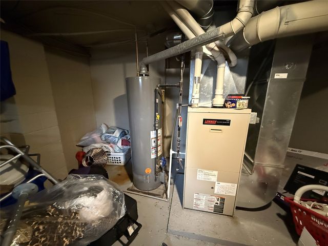 1303 E 17th Street, Des Moines, IA 50316