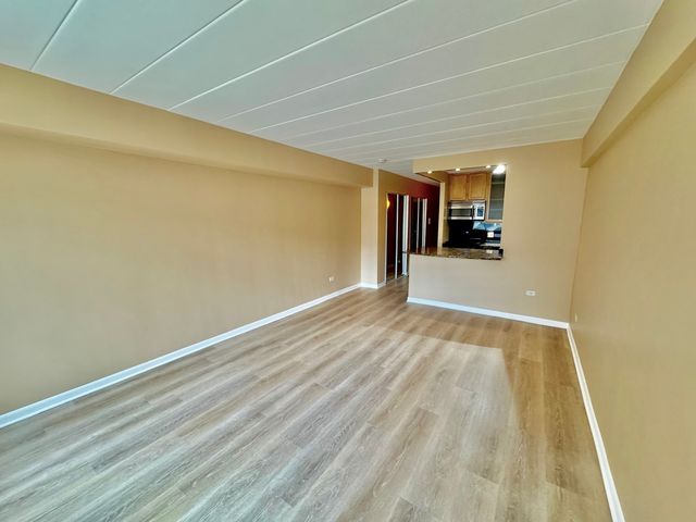 5616 N Kenmore Avenue 2E, Chicago, IL 60660