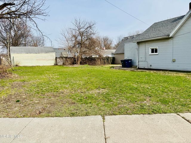 219 Storrs, Toledo, OH 43609