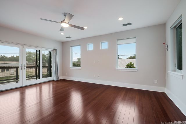 230 Callaghan, San Antonio, TX 78210