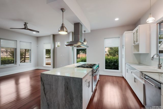 230 Callaghan, San Antonio, TX 78210