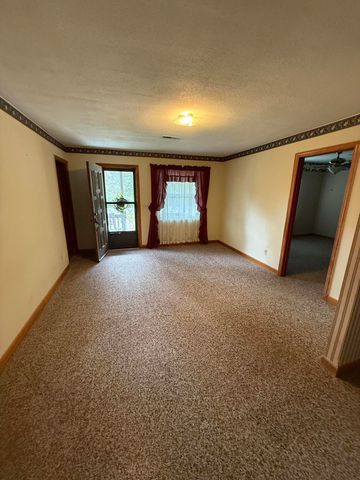 1002 Poplar Street, Walterboro, SC 29488