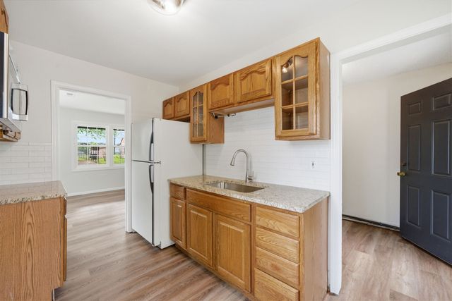 4633 S Hemlock Ave, Wichita, KS 67216