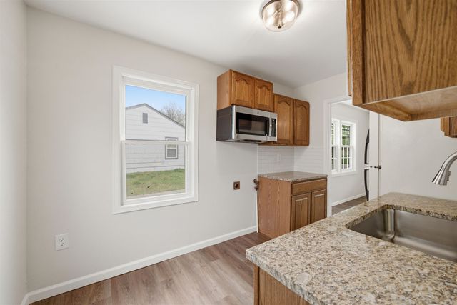 4633 S Hemlock Ave, Wichita, KS 67216