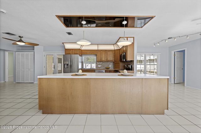 6135 Alderwood Street, Spring Hill, FL 34606